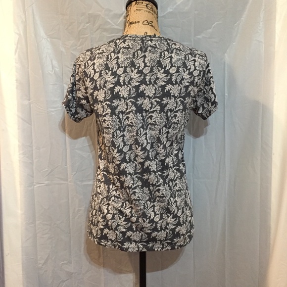 Lucky Brand comfy tee. - Picture 3 of 8